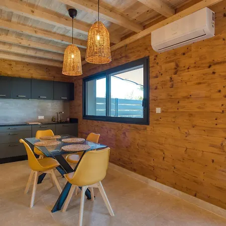 Le Pech Eternel - Acacias *