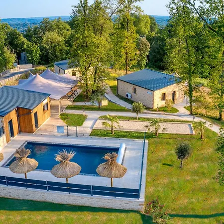 Le Pech Eternel - Acacias * Sarlat-la-Canéda